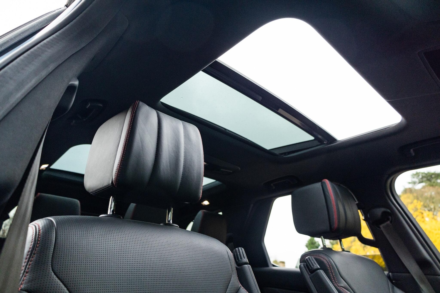 Used Land Rover Discovery 2019 for sale - 76702085: Photo 46