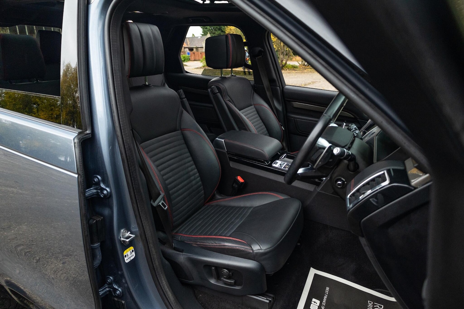 Used Land Rover Discovery 2019 for sale - 76702085: Photo 6