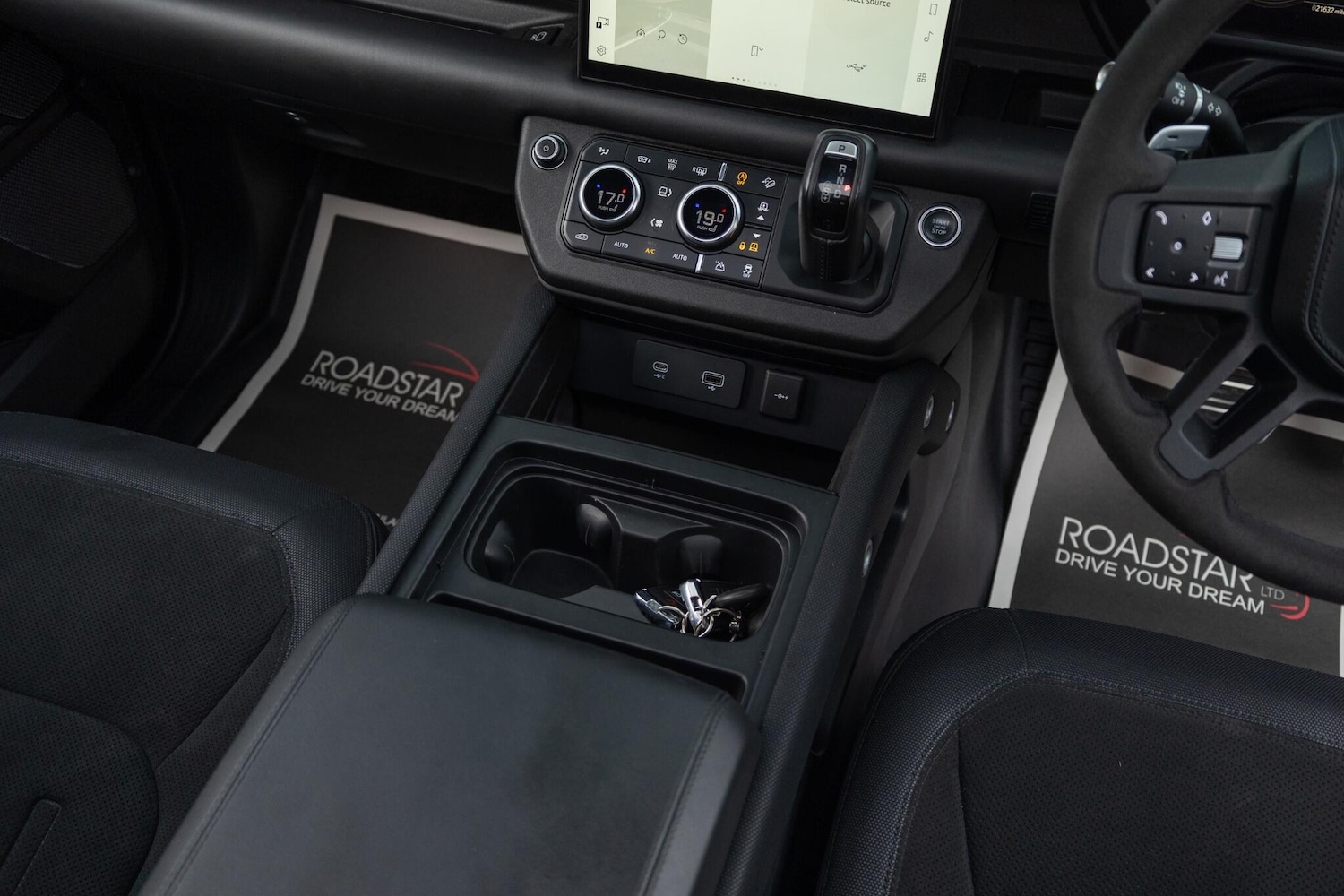 Used Land Rover Defender 2022 for sale - 76987612: Photo 16