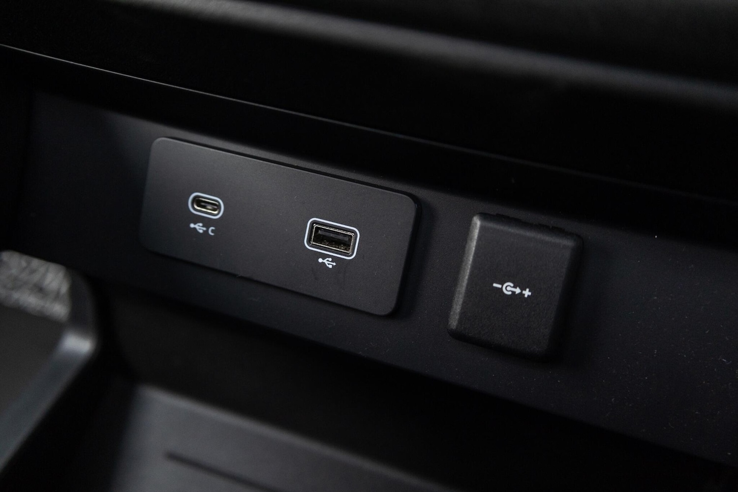 Used Land Rover Defender 2022 for sale - 76987612: Photo 26