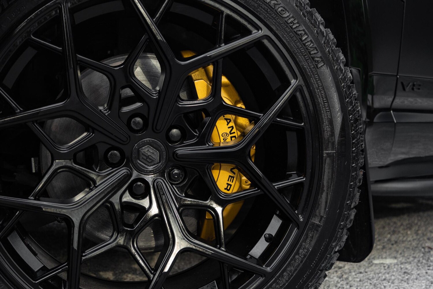 Used Land Rover Defender 2022 for sale - 76987612: Photo 31