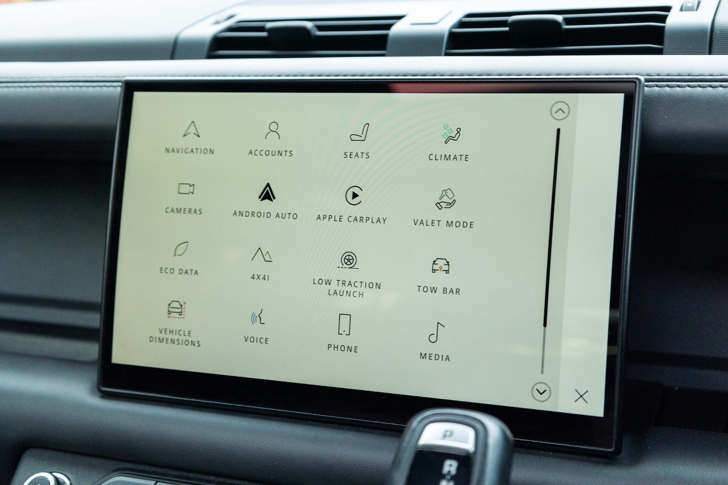 Used Land Rover Defender 2022 for sale - 76987612: Photo 39