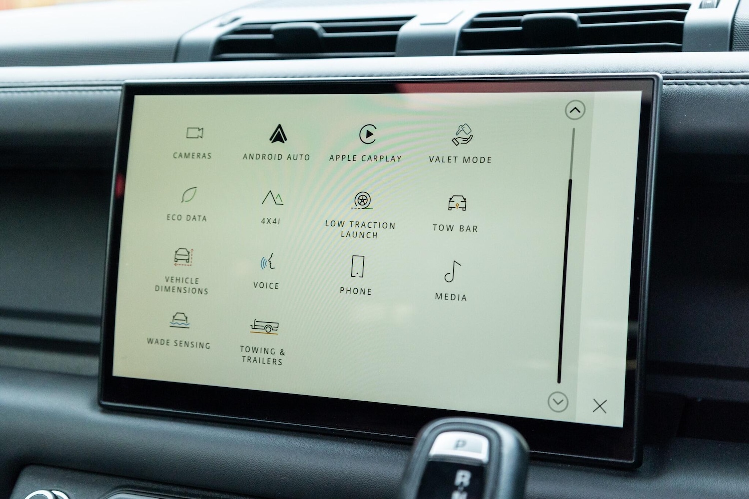 Used Land Rover Defender 2022 for sale - 76987612: Photo 40