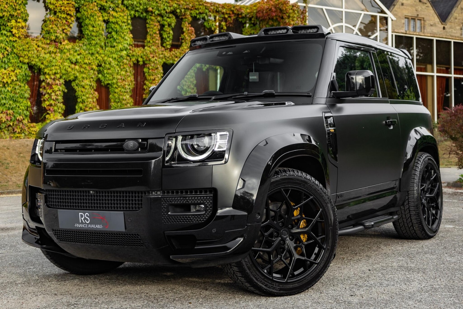 Used Land Rover Defender 2022 for sale - 76987612: Photo 7