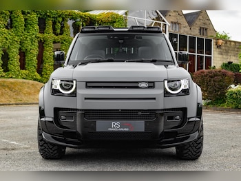 Used Land Rover Defender 110 2025 for sale - 75508100: Photo