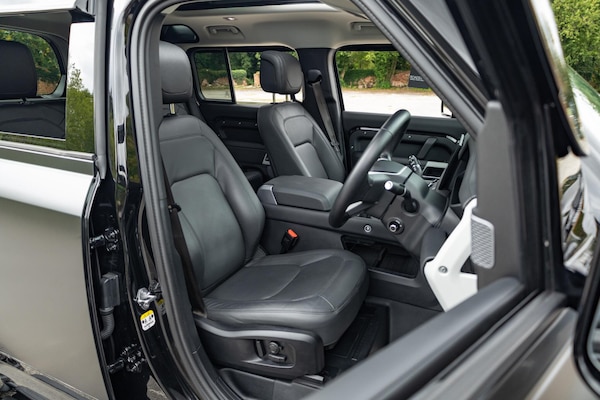 Used Land Rover Defender 110 2023 for sale - 76270528: Photo 9