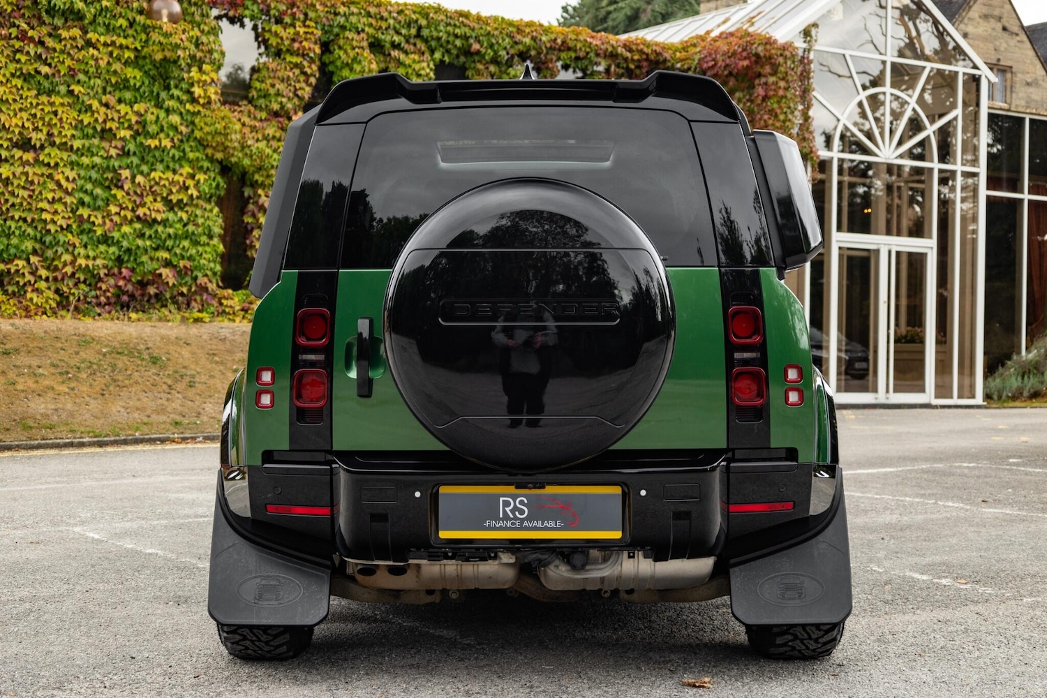 Used Land Rover Defender 2024 for sale - 76988683: Photo 16