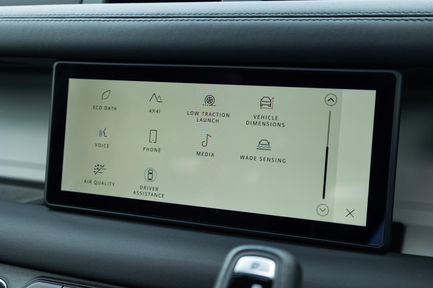 Used Land Rover Defender 2024 for sale - 76988683: Photo 46