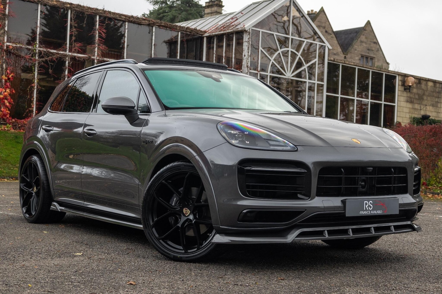 Used Porsche Cayenne for sale - 76996240: Photo 1