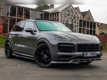 Used Porsche Cayenne 2023 for sale - 76996240: Photo