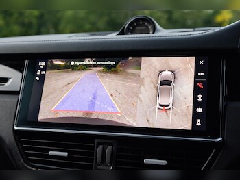 Used Porsche Cayenne 2023 for sale - 76996240: Photo