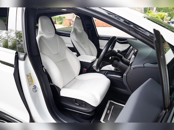 Used Tesla Model X 2019 for sale - 79062344: Photo