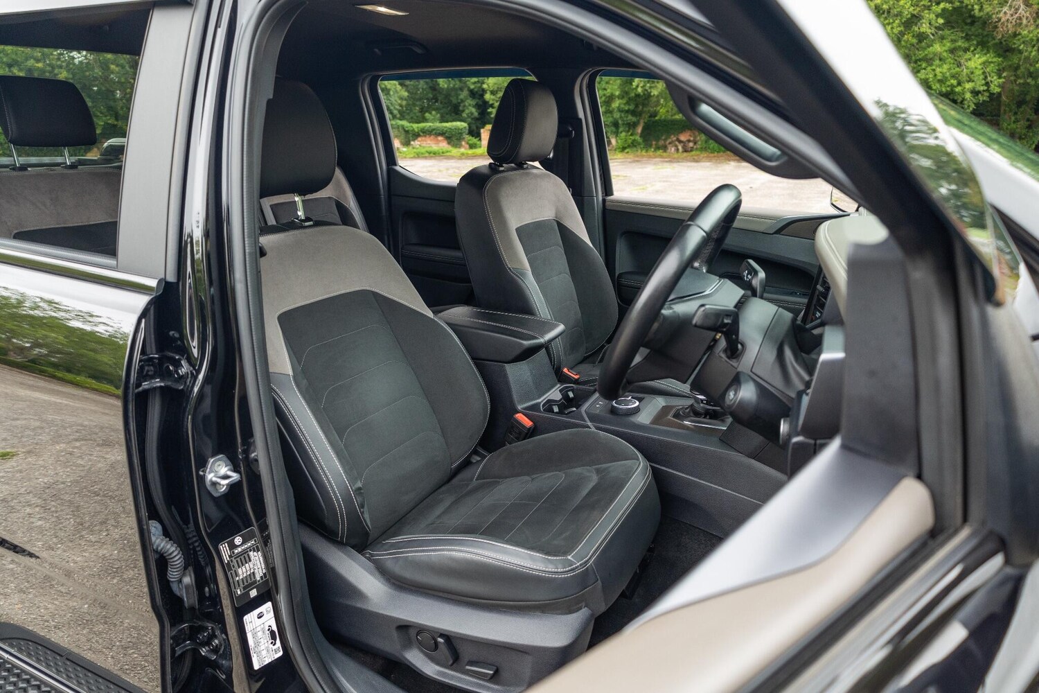 Used Volkswagen Amarok 2024 for sale - 77838926: Photo 10