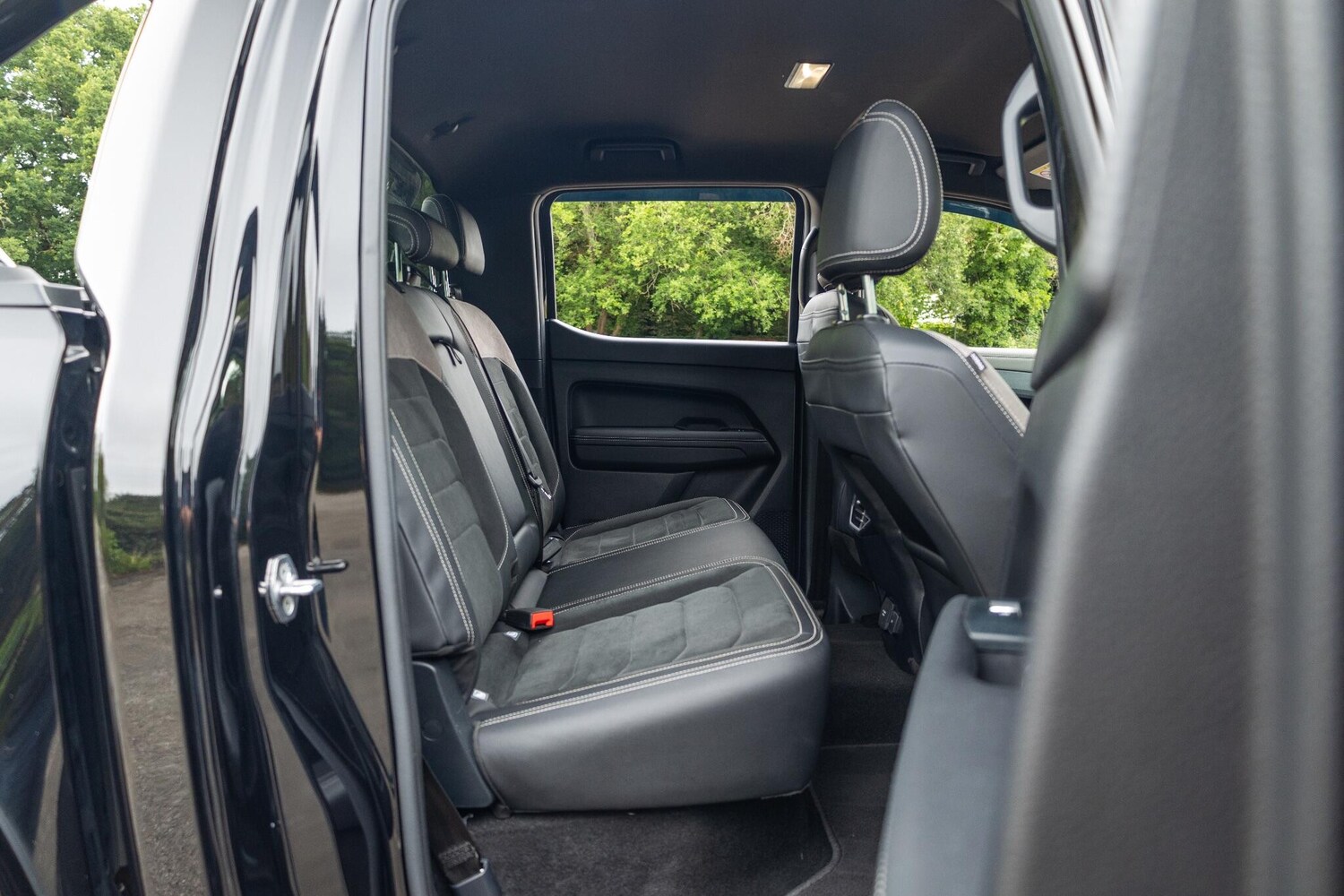 Used Volkswagen Amarok 2024 for sale - 77838926: Photo 38