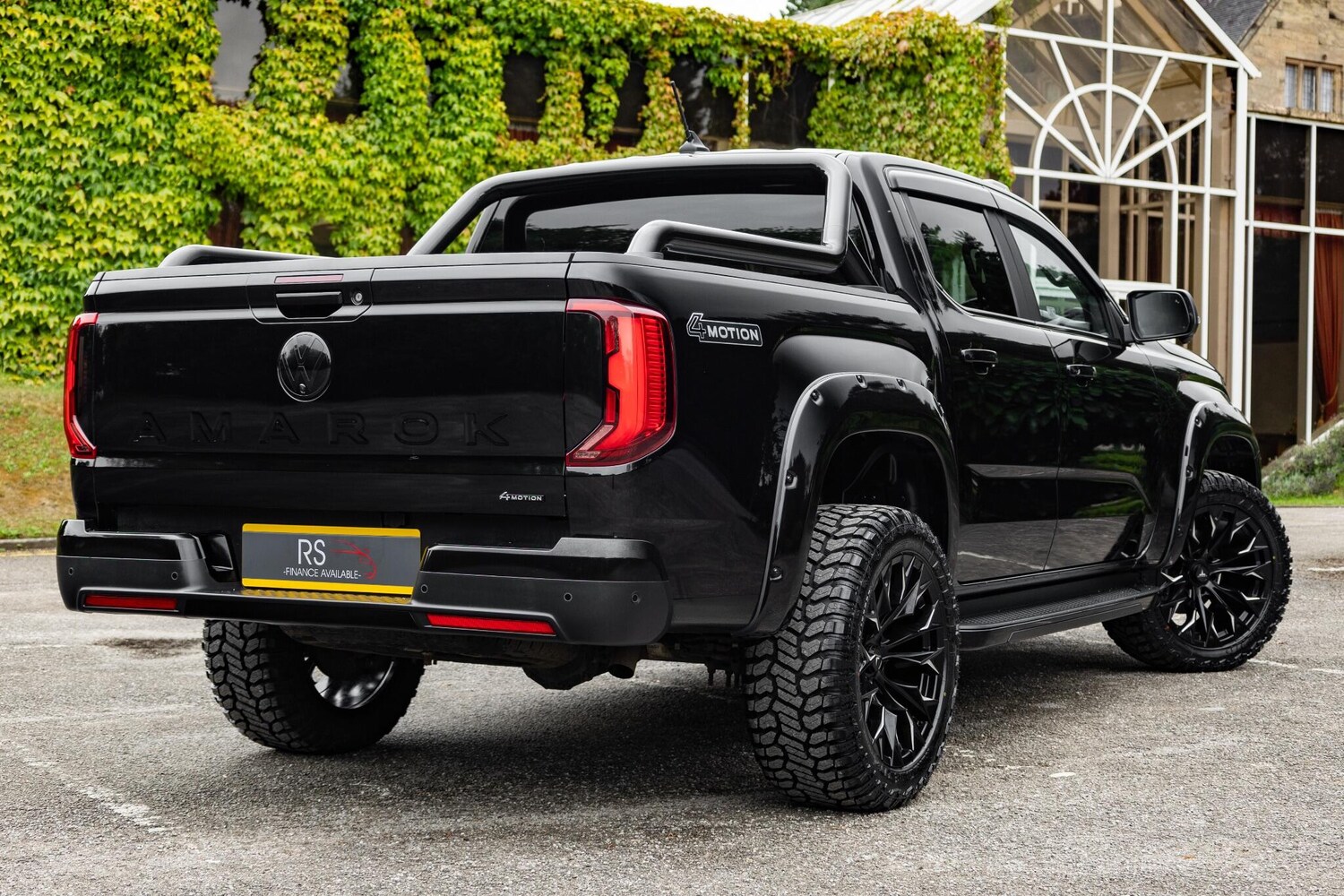 Used Volkswagen Amarok 2024 for sale - 77838926: Photo 8