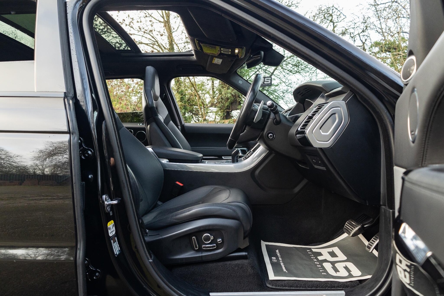 Used Land Rover Range Rover Sport 2019 for sale - 77203095: Photo 2