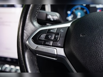 Used Volkswagen Amarok 2024 for sale - 79169352: Photo