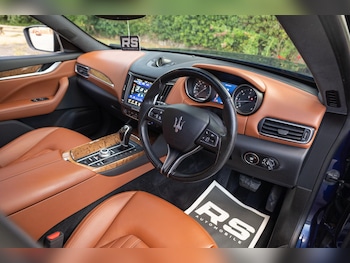 Used Maserati Levante 2017 for sale - 79452866: Photo