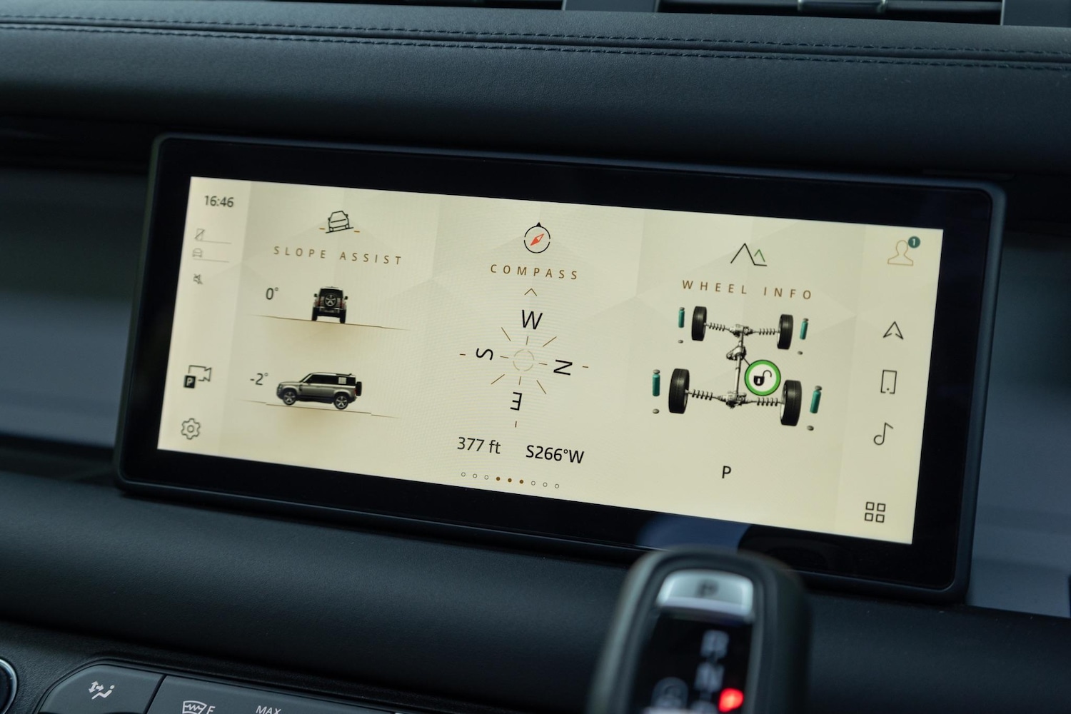 Used Land Rover Defender 2024 for sale - 76926448: Photo 17