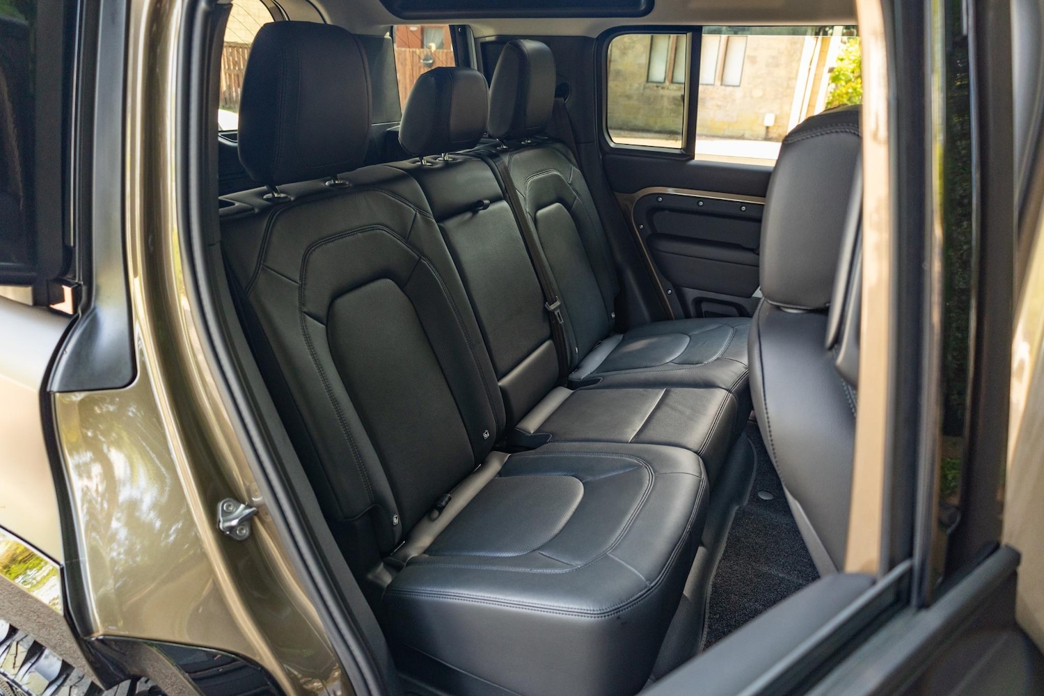 Used Land Rover Defender 2024 for sale - 76926448: Photo 27