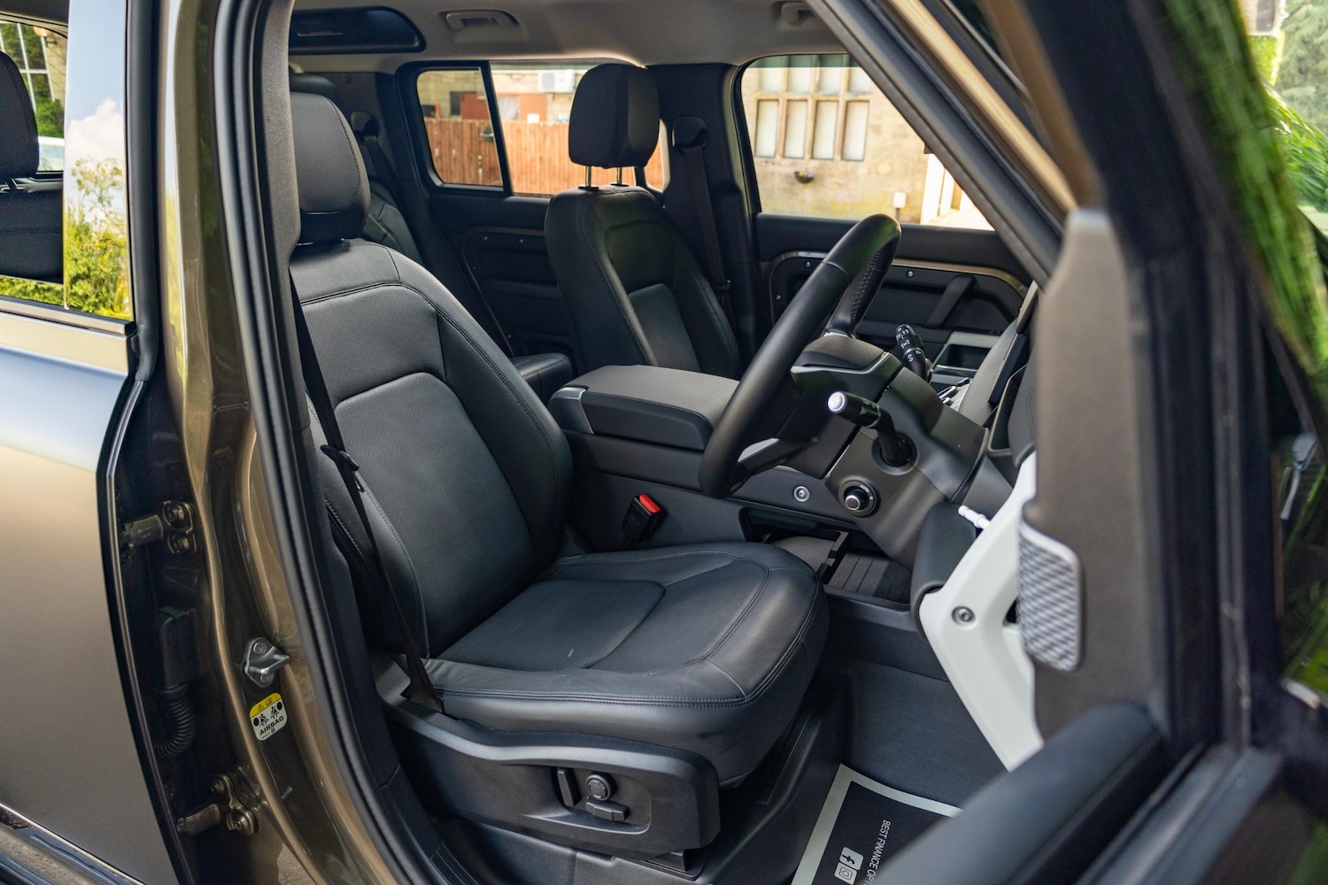 Used Land Rover Defender 2024 for sale - 76926448: Photo 34