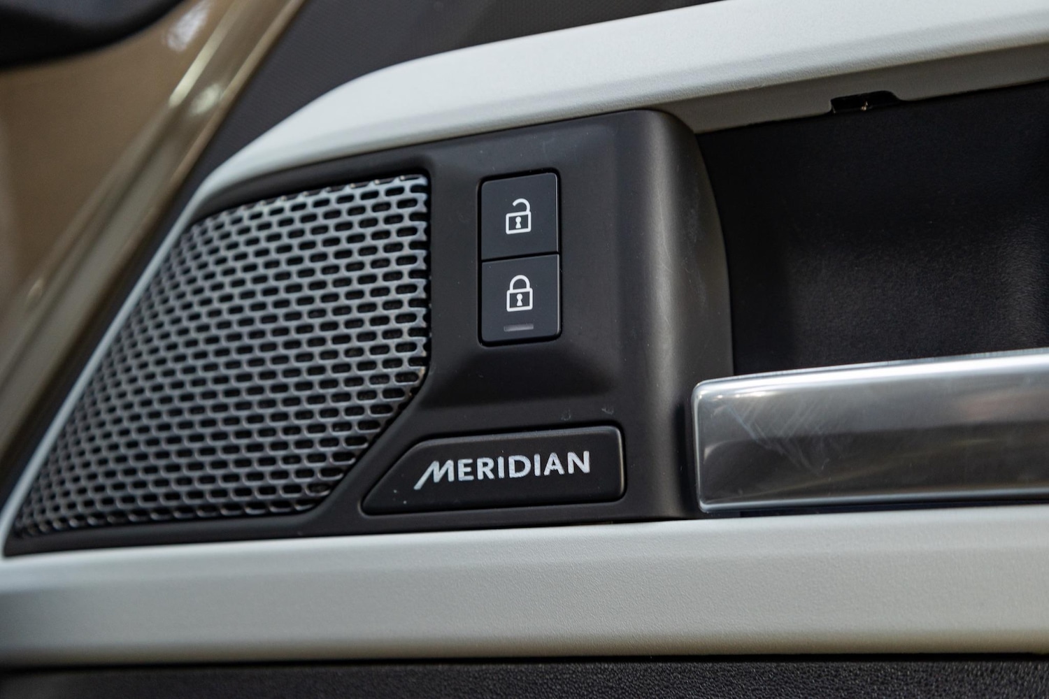 Used Land Rover Defender 2024 for sale - 76926448: Photo 37