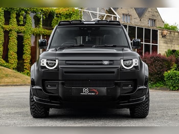 Used Land Rover Defender 2024 for sale - 76926448: Photo