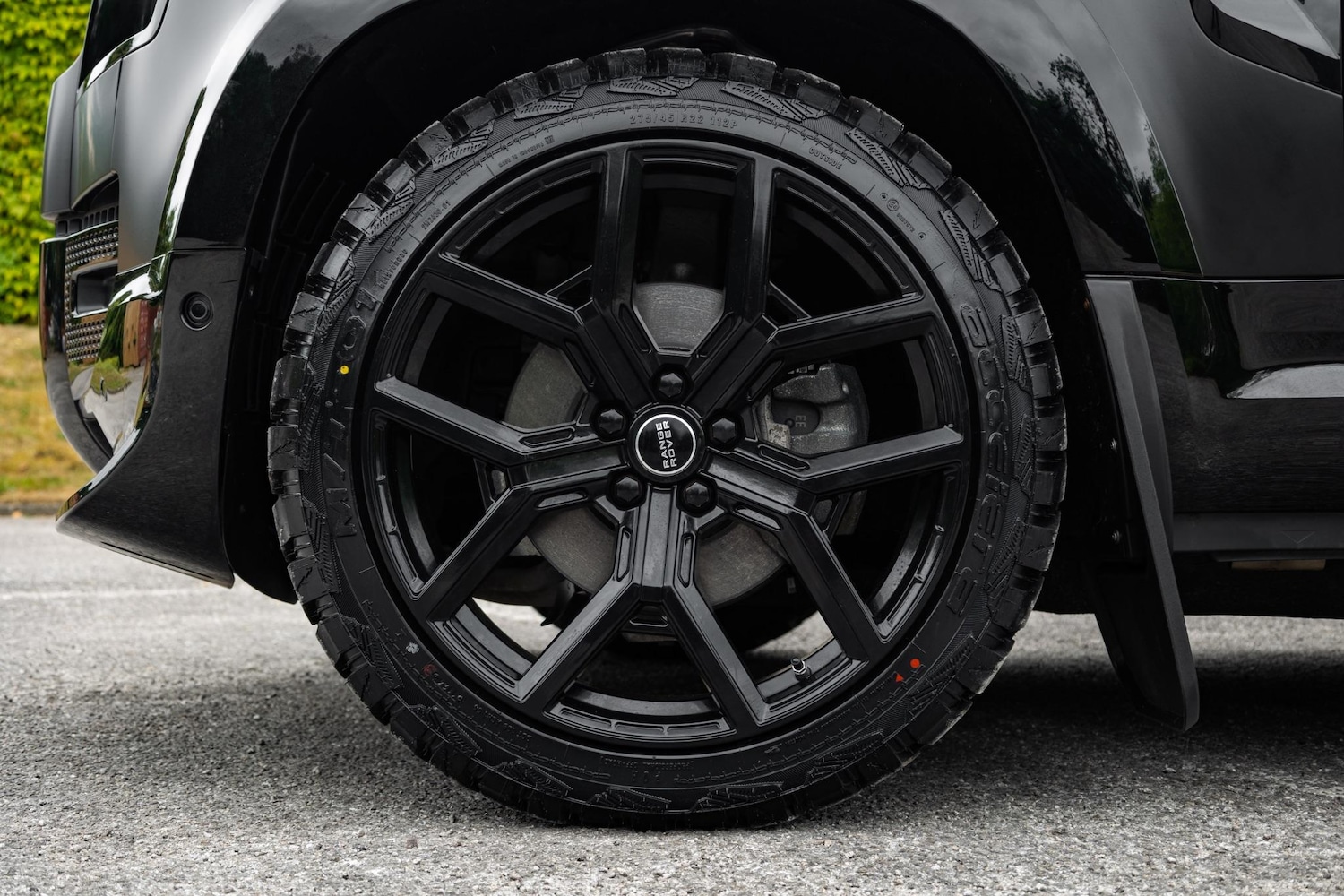 Used Land Rover Defender 2024 for sale - 76926448: Photo 51