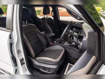 Used Volkswagen Amarok 2024 for sale - 79676788: Photo