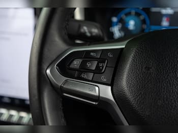 Used Volkswagen Amarok 2024 for sale - 79676788: Photo