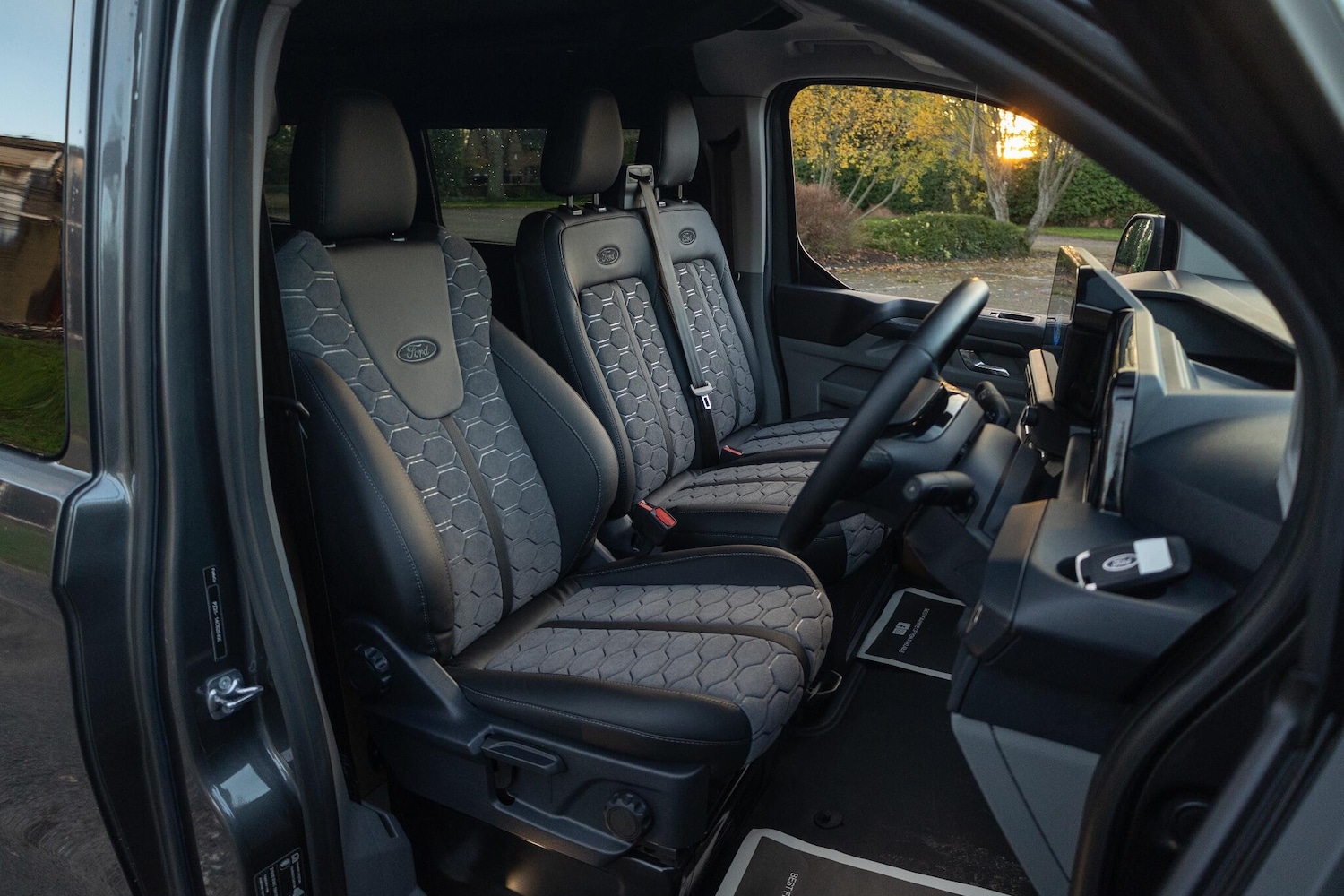 Used Ford Transit Custom 2024 for sale - 76742512: Photo 3