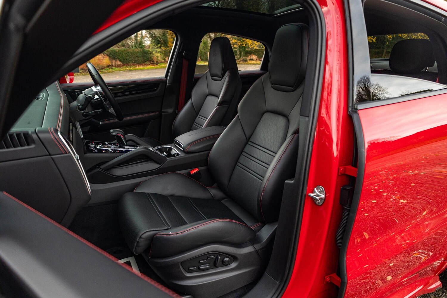 Used Porsche Cayenne 2022 for sale - 76850339: Photo 52