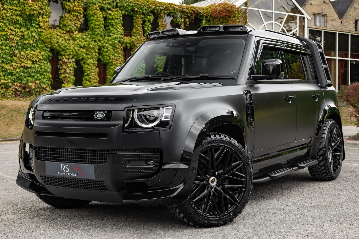 Used Land Rover Defender 2024 for sale - 76886962: Photo 10