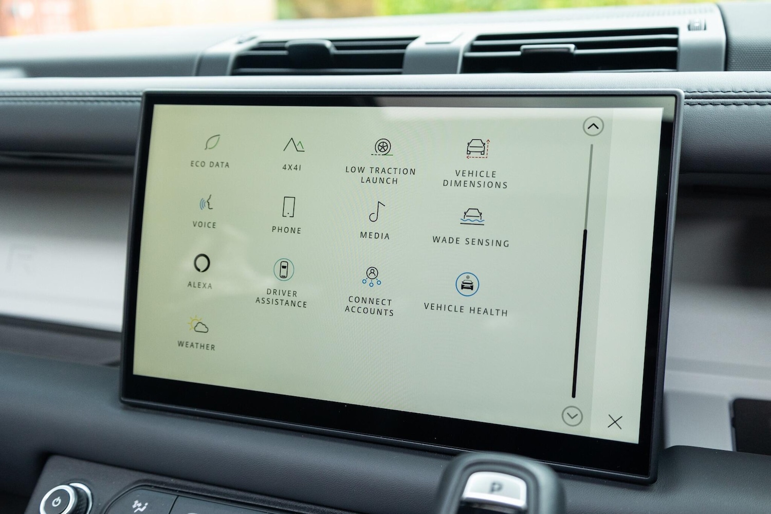 Used Land Rover Defender 2024 for sale - 76886962: Photo 12