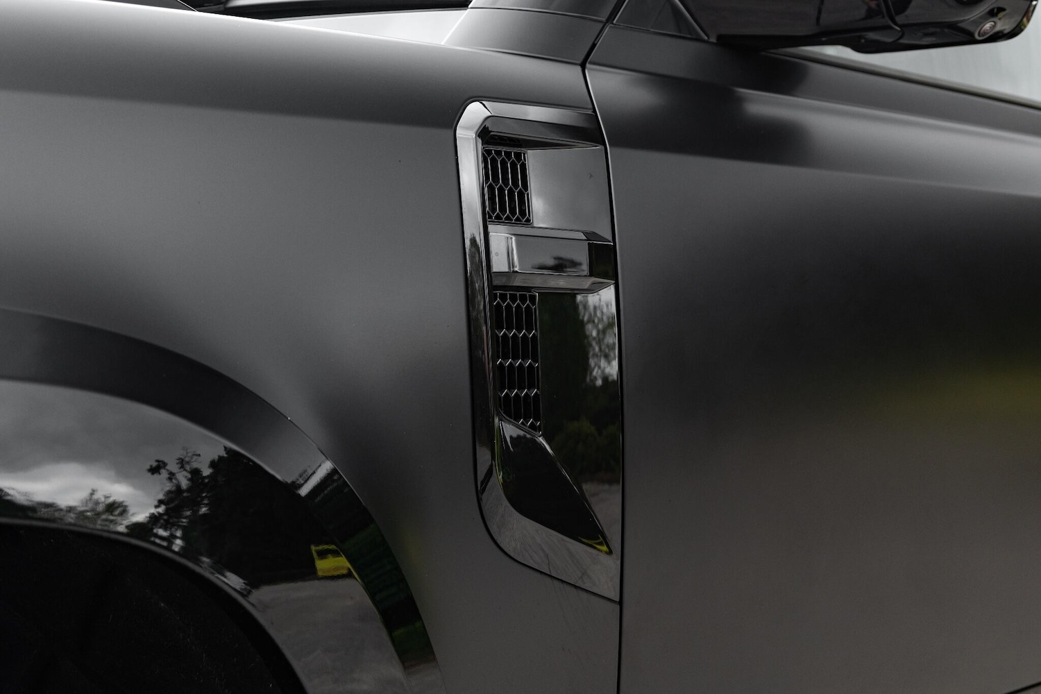 Used Land Rover Defender 2024 for sale - 76886962: Photo 40