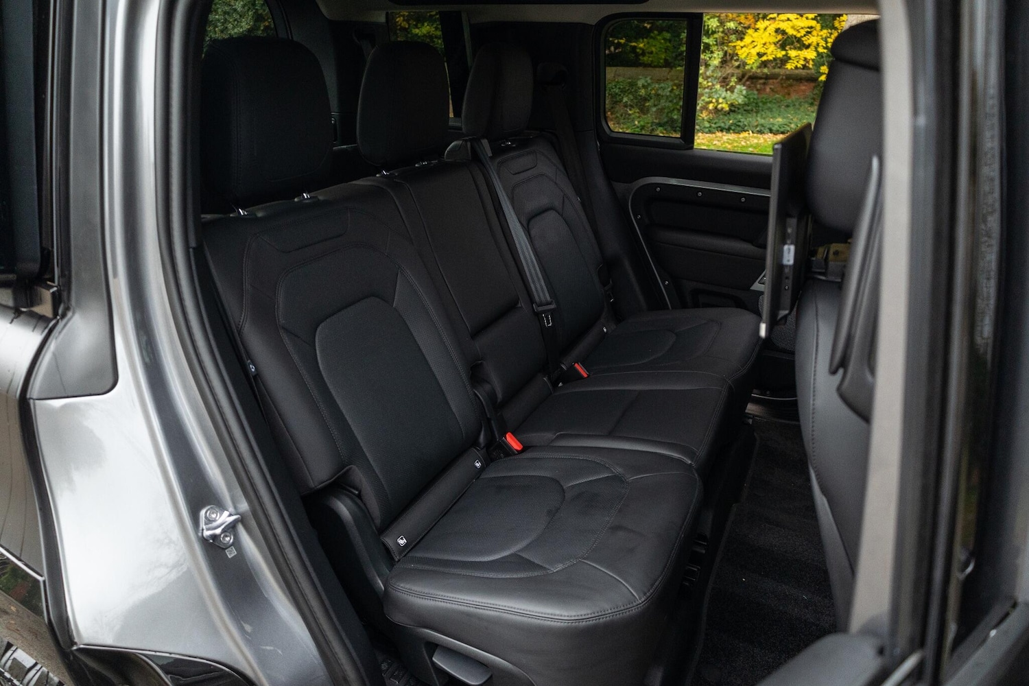 Used Land Rover Defender 2024 for sale - 76886962: Photo 42