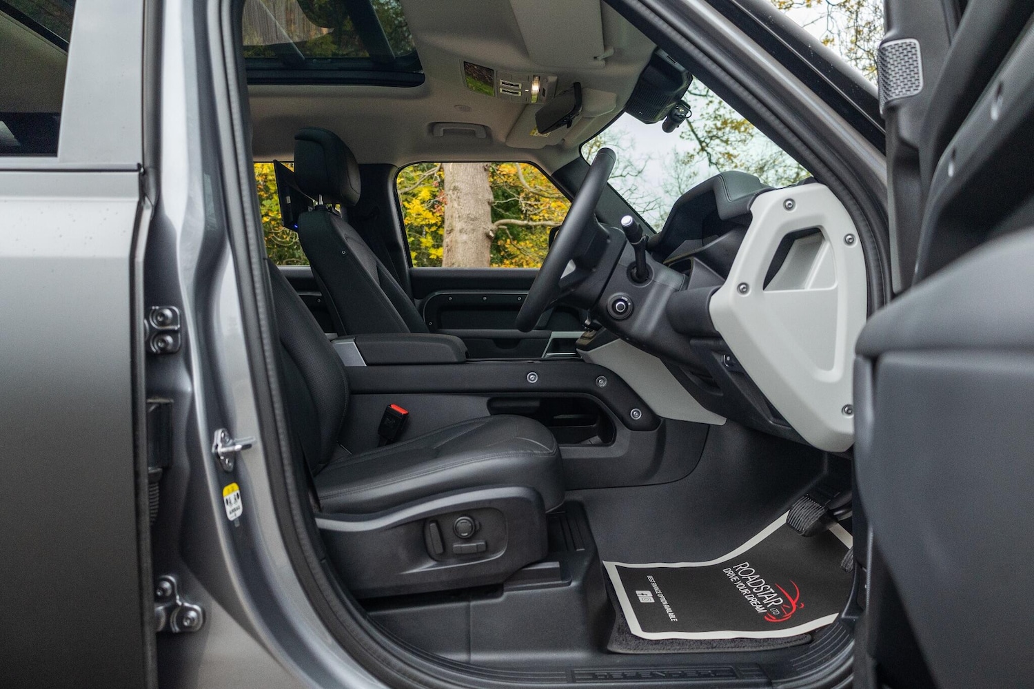 Used Land Rover Defender 2024 for sale - 76886962: Photo 45