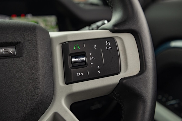 Used Land Rover Defender 2023 for sale - 76239821: Photo 17
