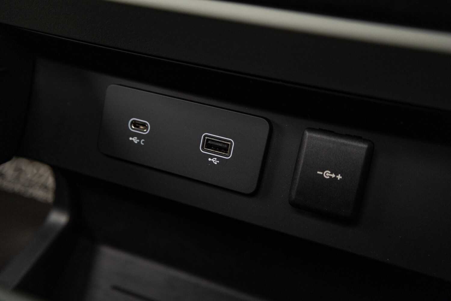 Used Land Rover Defender 110 2023 for sale - 76239821: Photo 21