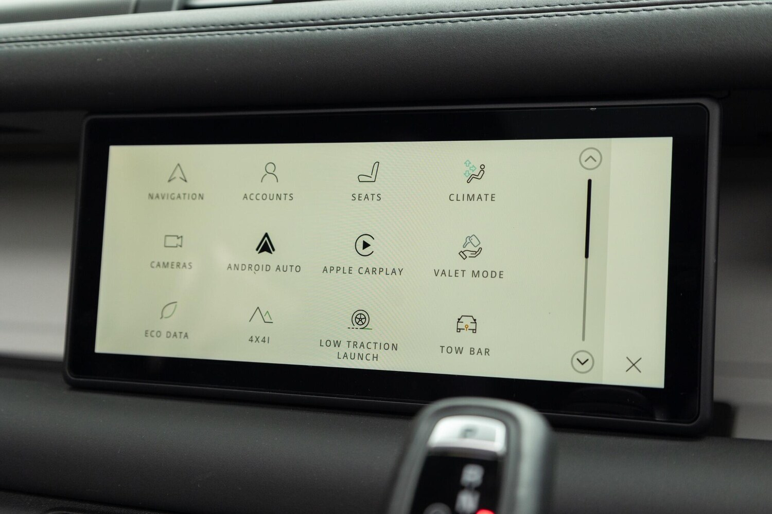 Used Land Rover Defender 110 2023 for sale - 76239821: Photo 30