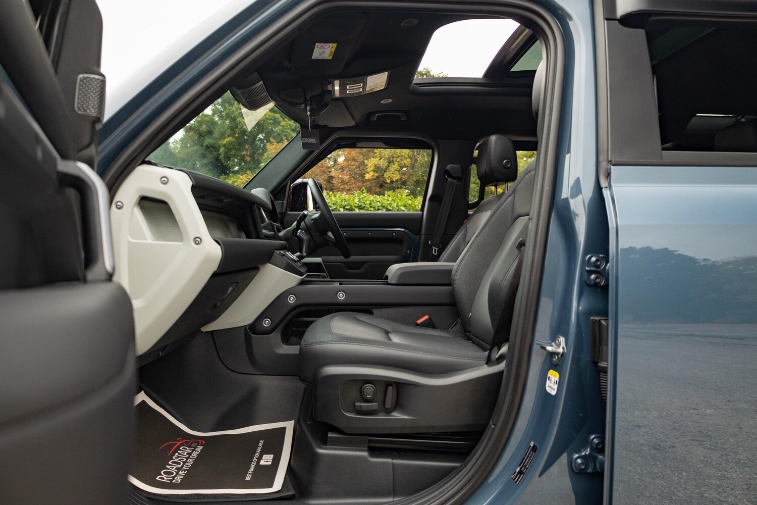 Used Land Rover Defender 110 2023 for sale - 76239821: Photo 39