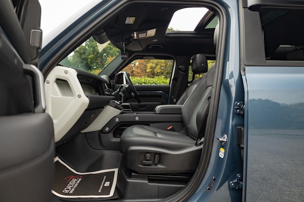 Used Land Rover Defender 2023 for sale - 76239821: Photo 39