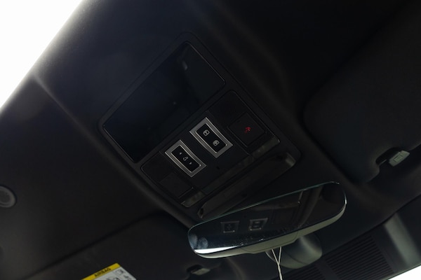 Used Land Rover Defender 2023 for sale - 76239821: Photo 49