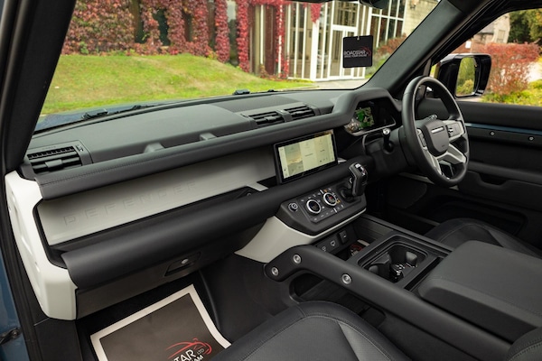 Used Land Rover Defender 2023 for sale - 76239821: Photo 7