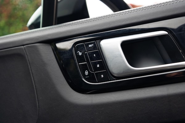 Used Porsche Cayenne 2018 for sale - 76238788: Photo 30
