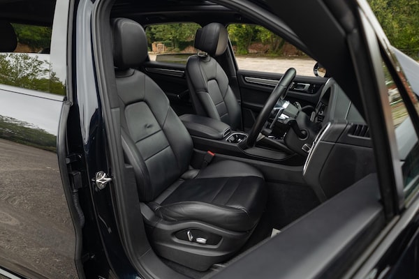 Used Porsche Cayenne 2018 for sale - 76238788: Photo 46