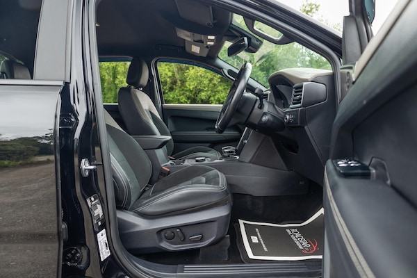 Used Volkswagen Amarok 2023 for sale - 75298100: Photo 2