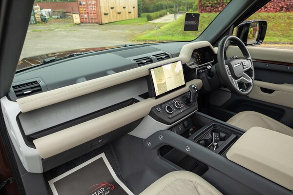 Used Land Rover Defender 130 2023 for sale - 76122664: Photo 15