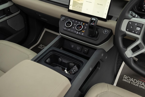 Used Land Rover Defender 130 2023 for sale - 76122664: Photo 20