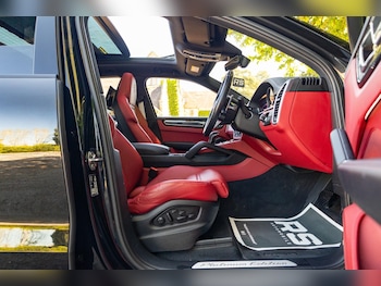 Used Porsche Cayenne 2023 for sale - 78447748: Photo